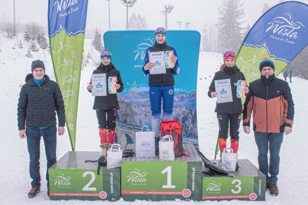 Dekoracje najlepszych IV Biegu o Puchar Wisły